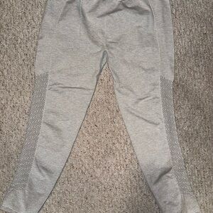 Fabletics women’s Light Gray leggings with textured side panels